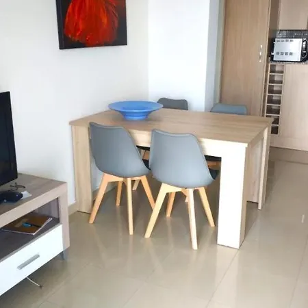 En Primera Linea De Playa Apartment *
